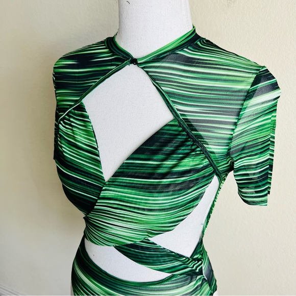 Green & Black Striped Mesh Strappy Criss Cross Short Sleeve Cut Out Bodysuit - Picture 4 of 6